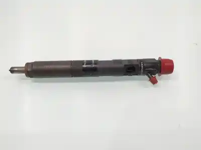 Second-hand car spare part injector for renault clio iii expression oem iam references 166000897r  