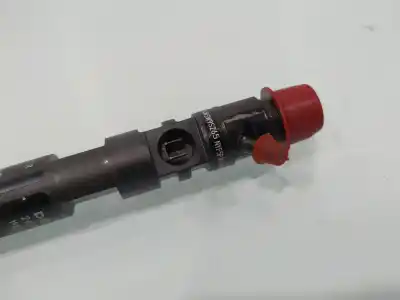 Second-hand car spare part injector for renault clio iii expression oem iam references 166000897r  