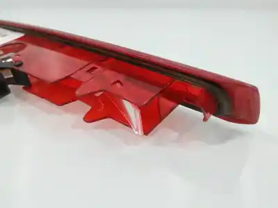 Second-hand car spare part central brake light for renault clio iii expression oem iam references 0336600