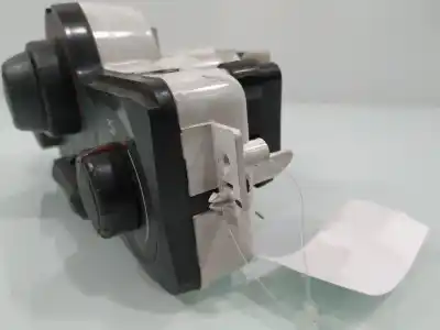 Second-hand car spare part climate control for renault clio iii expression oem iam references 030967w  