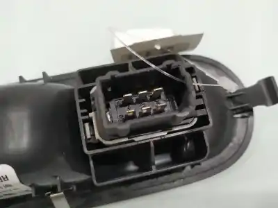 Second-hand car spare part right front power window switch for renault clio iii expression oem iam references 8200356517b  
