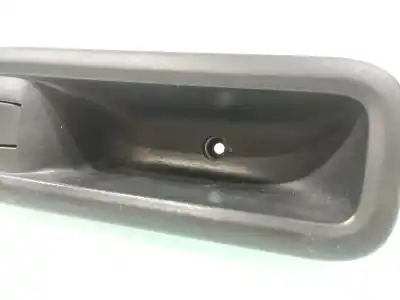 Second-hand car spare part right front power window switch for renault clio iii expression oem iam references 8200356517b  