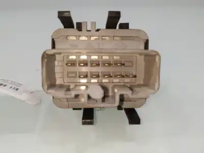 Second-hand car spare part left front power window switch for renault clio iii expression oem iam references 14939a  