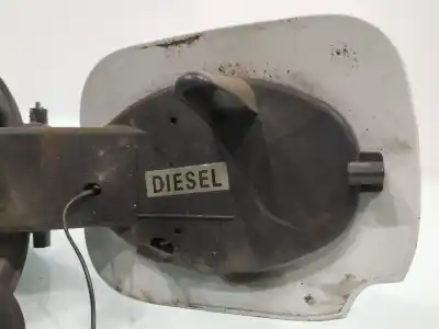 Second-hand car spare part outer fuel cap for renault clio iii expression oem iam references 8200383466  