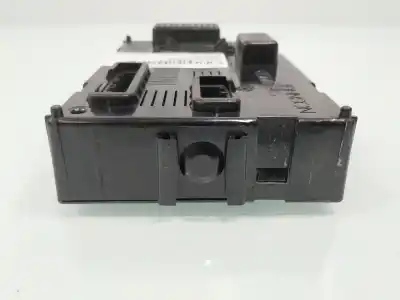 Second-hand car spare part electronic module for renault clio iii expression oem iam references 8201054128  