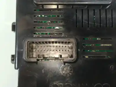 Second-hand car spare part electronic module for renault clio iii expression oem iam references 8201054128  