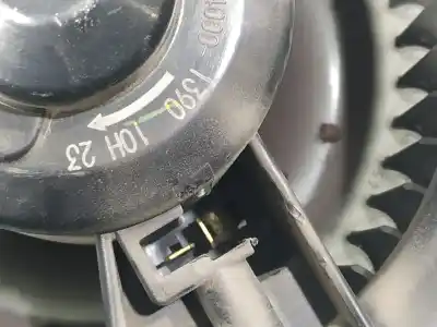 Автозапчастина б/у вентилятор опалення для toyota prius nhw20 sol посилання на oem iam 1940001390
