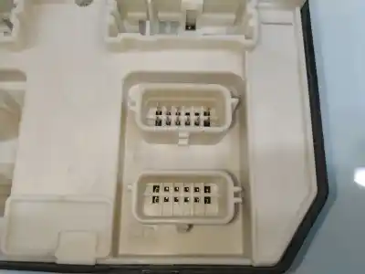 Peça sobressalente para automóvel em segunda mão caixa de fusíveis e relés por renault zoe zen referências oem iam 284b64259r  