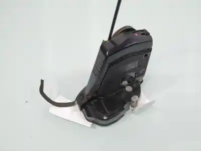 Автозапчастина б/у замок заднього правого дверя для toyota prius nhw20 sol посилання на oem iam md4  