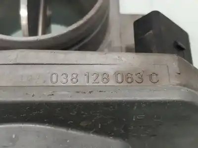 Peça sobressalente para automóvel em segunda mão borboleta de admissão por seat ibiza iii (6l1) 1.9 sdi referências oem iam 038128063c  