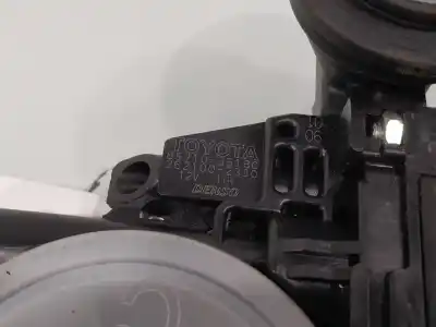 Автозапчастина б/у регулятор переднього правого скла для toyota prius nhw20 sol посилання на oem iam 8571035180  