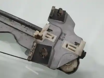 Second-hand car spare part passenger side right window regulator for dacia duster ambiance 4x2 oem iam references 5yy0043  