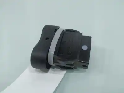 Second-hand car spare part switch for dacia duster ambiance 4x2 oem iam references e2311115