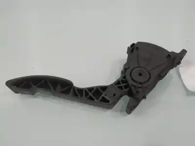 Second-hand car spare part accelerator pedal for dacia duster ambiance 4x2 oem iam references 8200386506d  