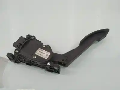 Second-hand car spare part accelerator pedal for dacia duster ambiance 4x2 oem iam references 8200386506d  