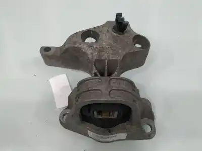 Second-hand car spare part engine support for dacia duster ambiance 4x2 oem iam references 112849221r  