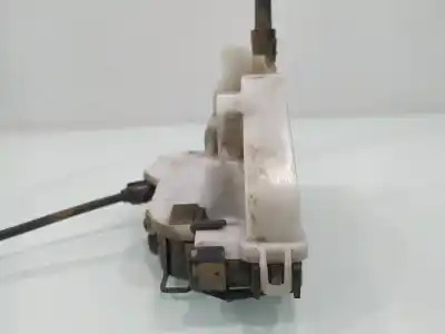 Peça sobressalente para automóvel em segunda mão fechadura da porta dianteira esquerda por citroen c2 audace referências oem iam 52187680