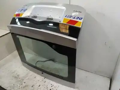 Second-hand car spare part tailgate for toyota prius nhw20 sol oem iam references   