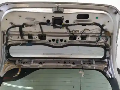 Second-hand car spare part tailgate for toyota prius nhw20 sol oem iam references   