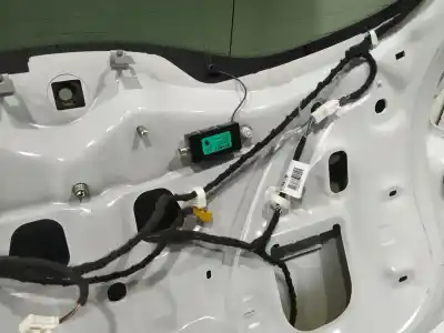 Second-hand car spare part tailgate for renault zoe zen oem iam references 901223754r  