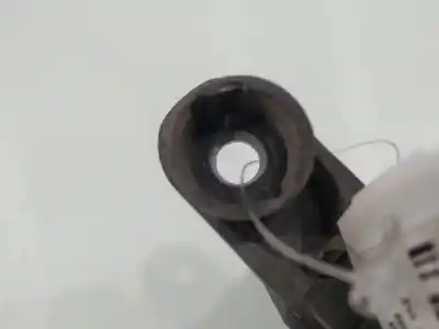 Second-hand car spare part rear windshield wiper arm for dacia duster ambiance 4x2 oem iam references 80012977b