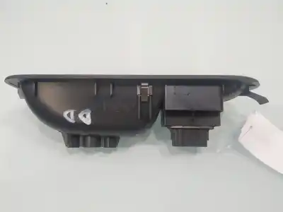 Second-hand car spare part right front power window switch for renault clio iii grandtour yahoo oem iam references 8200356517b  