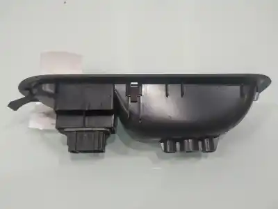 Second-hand car spare part right front power window switch for renault clio iii grandtour yahoo oem iam references 8200356517b  