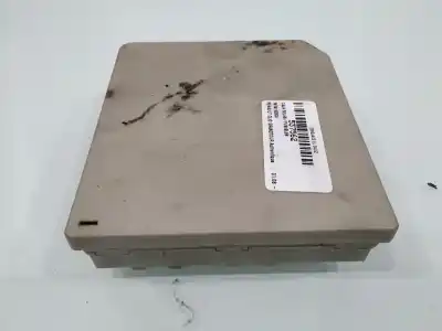 Second-hand car spare part FUSE BOX UNIT for RENAULT CLIO III  OEM IAM references 902663A  