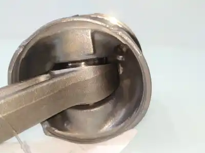 Second-hand car spare part piston for renault scenic iii grand privilege oem iam references 080323