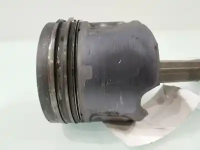 Second-hand car spare part piston for renault scenic iii grand privilege oem iam references 080323  