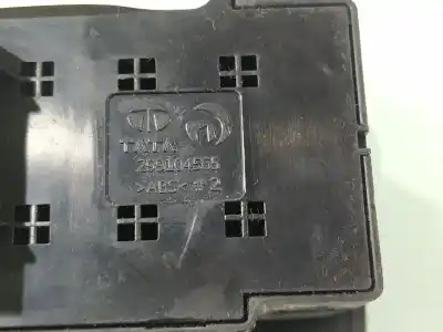 Second-hand car spare part left front power window switch for tata indigo marina tata (10.77) oem iam references 299104565  