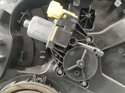 Peça sobressalente para automóvel em segunda mão Elevador De Vidros Dianteiro Direito por FORD FIESTA CB1 1.25 16V CAT Referências OEM IAM 8A61B2320001  