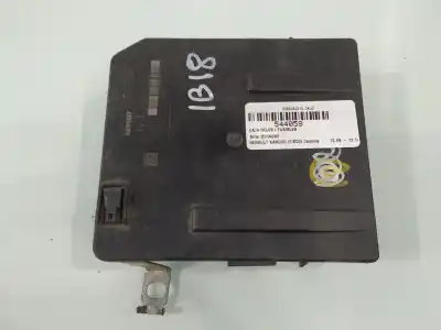 Peça sobressalente para automóvel em segunda mão Caixa De Fusíveis E Relés por RENAULT KANGOO (F/KC0) 1.5 dCi Diesel Referências OEM IAM 8201044235B  