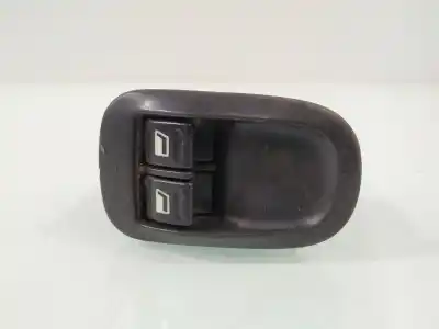 Автозапчастина б/у передні вікний вмикач для peugeot 206 fastback (2a/c) 1.4 i посилання на oem iam 0055 Автозапчастина б/у передні вікний вмикач для peugeot 206 fastback (2a/c) 1.4 i посилання на oem iam 0055