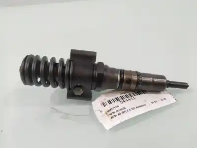 Second-hand car spare part injector for audi a3 (8p) 2.0 tdi ambiente oem iam references 03g130073g  