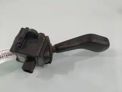 Peça sobressalente para automóvel em segunda mão  por BMW SERIE 3  Referências OEM IAM 8363668M  