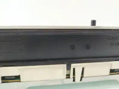 Peça sobressalente para automóvel em segunda mão quadrante por renault scenic ii 1.9 dci diesel 120 cv / 88 kw referências oem iam 8200071811  