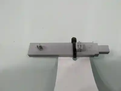 Second-hand car spare part ANTENNA for VOLKSWAGEN TROC D11 RLINE OEM IAM references 5K0962132B  