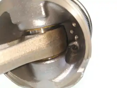 Second-hand car spare part piston for bmw serie 3 berlina (e90) 320d oem iam references 408  