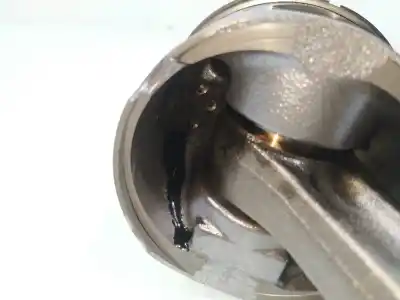 Second-hand car spare part piston for bmw serie 3 berlina (e90) 320d oem iam references 408