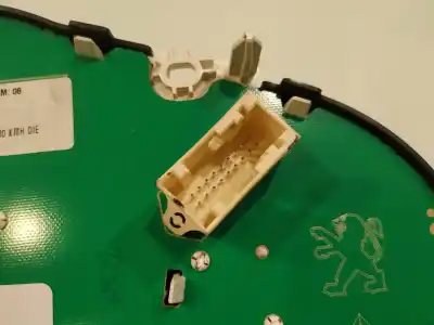 Peça sobressalente para automóvel em segunda mão quadrante por citroen c3 business referências oem iam 96668806xt  