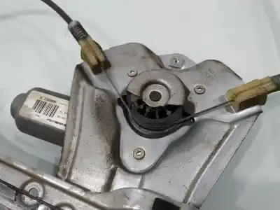 Peça sobressalente para automóvel em segunda mão elevador de vidros dianteiro direito por renault clio iii confort dynamique referências oem iam 8200291147  