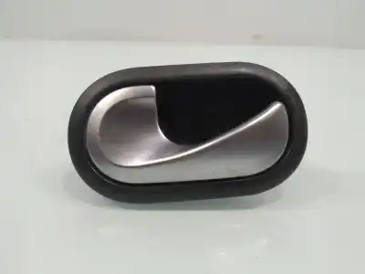 Автозапчасти б/у ЛЕВАЯ ЗАДНЯЯ ВНУТРЕННЯЯ РУЧКА за RENAULT CLIO  ссылки OEM IAM 310579  