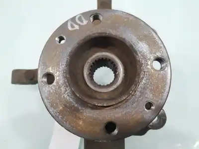 Second-hand car spare part front right knuckle for renault clio iii confort dynamique oem iam references   