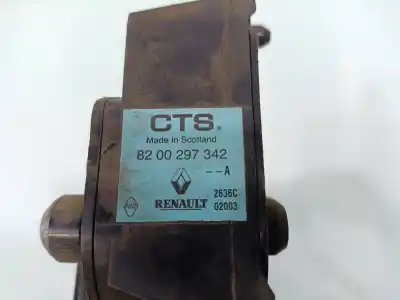 Second-hand car spare part accelerator pedal for renault clio iii confort dynamique oem iam references 8200297342a  