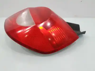 Peça sobressalente para automóvel em segunda mão farolim traseiro direito por renault clio iii confort dynamique referências oem iam 89035080  