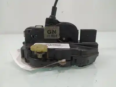 Second-hand car spare part left front door lock for opel insignia berlina cosmo oem iam references 13503801