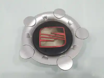 Second-hand car spare part hub caps for seat leon 1p1 reference oem iam references 5p0601149a  