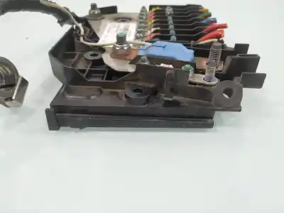 Peça sobressalente para automóvel em segunda mão caixa de fusíveis e relés por ford cmax titanium referências oem iam 18023