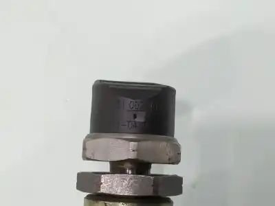 Peça sobressalente para automóvel em segunda mão régua / rampa de injetores por bmw serie 7 e65 e66 730d referências oem iam 0445216015